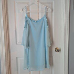 NWT Peppermint pale blue top - L